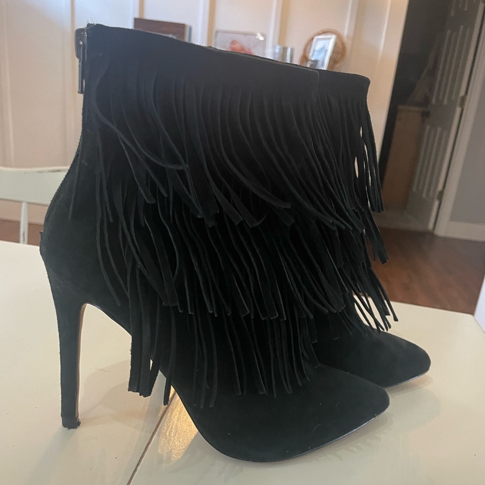 Steve Madden suede Fringe Stiletto Boot 5.5